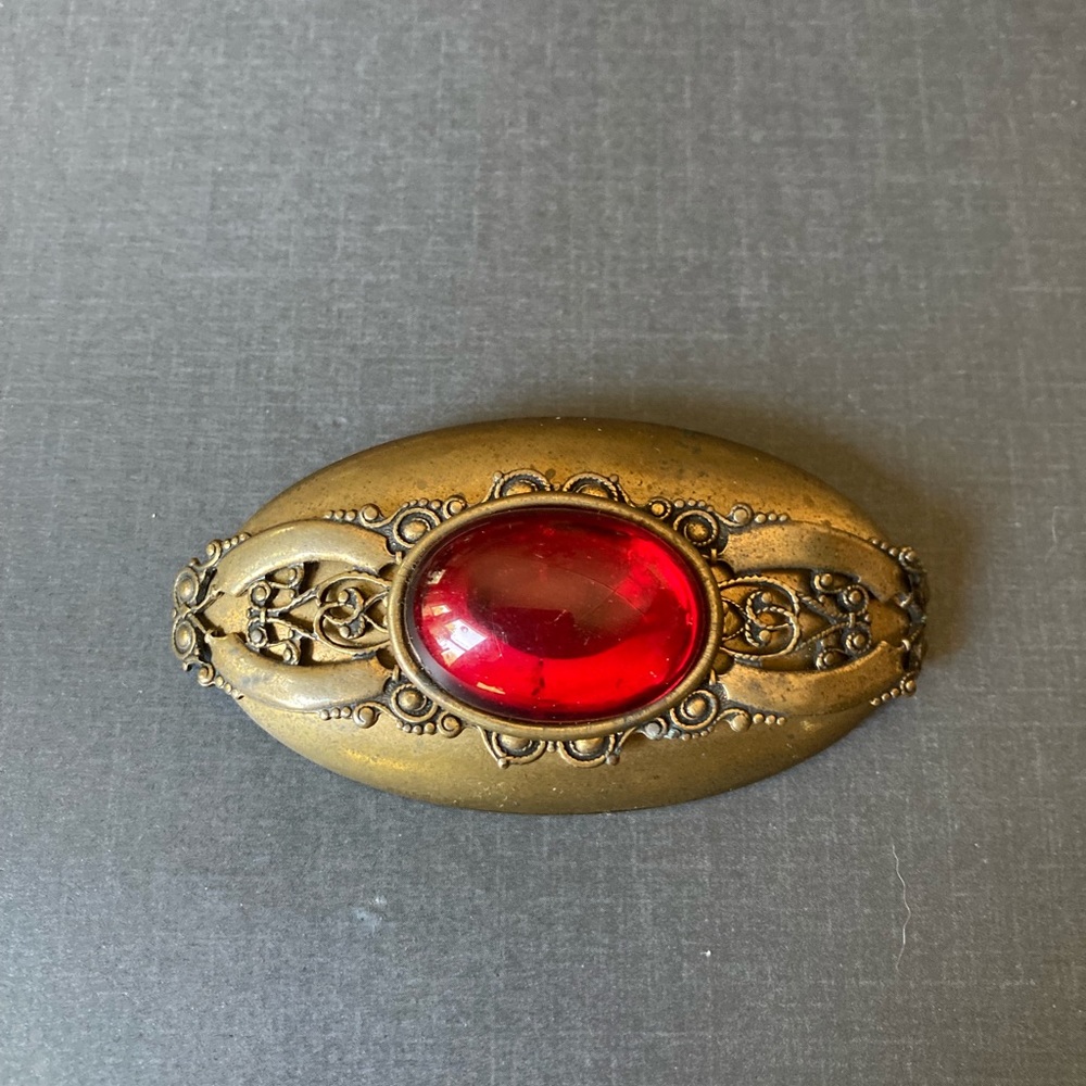 Vintage Jan Michaels Victoria Revival Brooch. - Picture 6 of 11